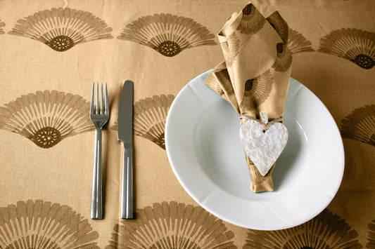 Bordsduk Solfjäder Bomull Soft Gold Stort Mönster 140x200cm, detaljbild