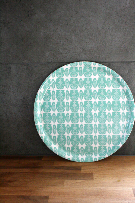 Serveringsbricka Rytm Björkfanér Turkos 31cm-turkos-nordisk-design, miljöbild