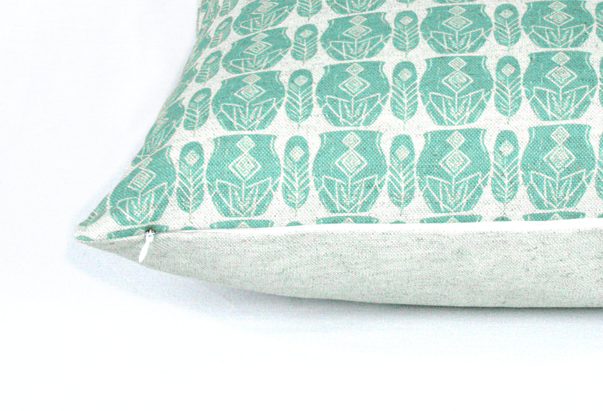Kuddfodral Rytm Linneblandning Vit/Turkos Detaljbild 40 x 40
